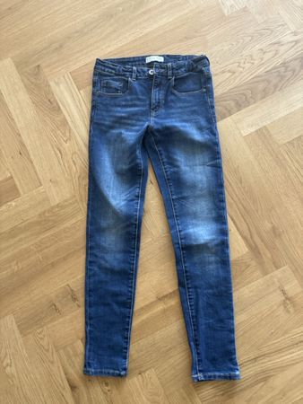 Zara Jeans, Grösse 152
