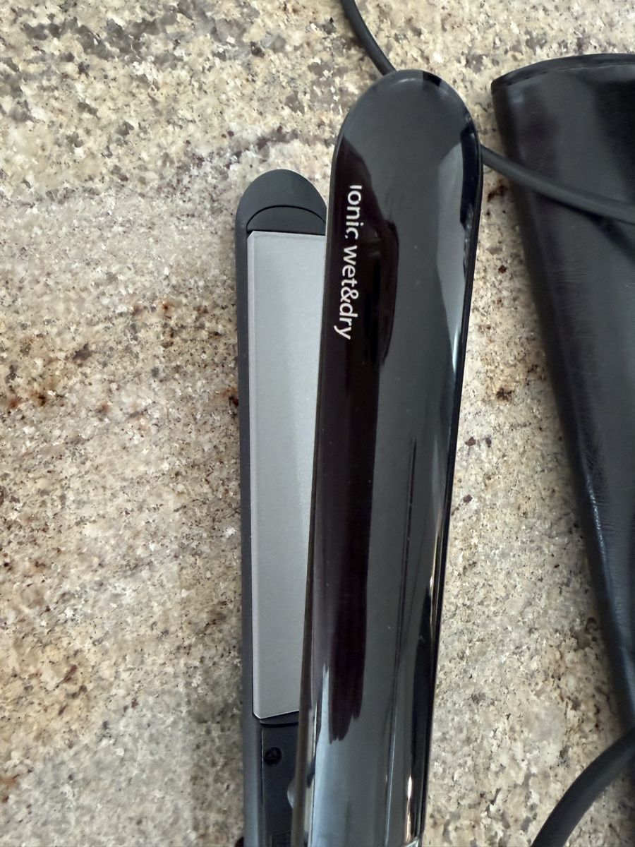 BaByliss Lockenstäbe & Haarglätter: Haare glatter Babyliss – Gebraucht aus Brüttisellen von Bluepurple1 2
