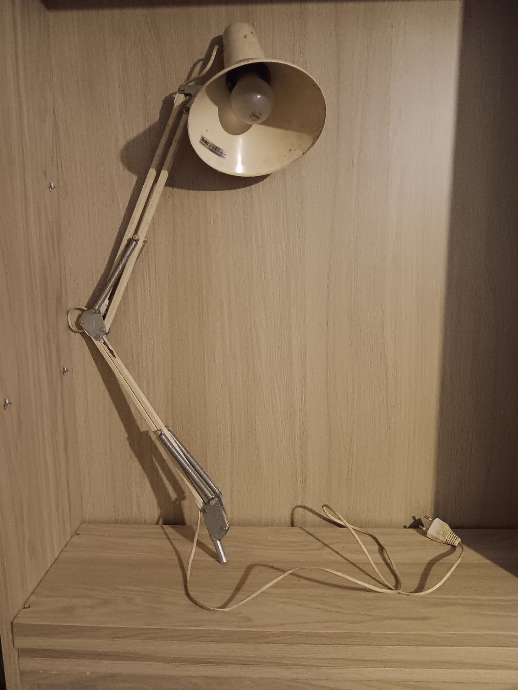 Lampen: lampe articulée d'architecte vintage – Gebraucht aus Lausanne von Grabock