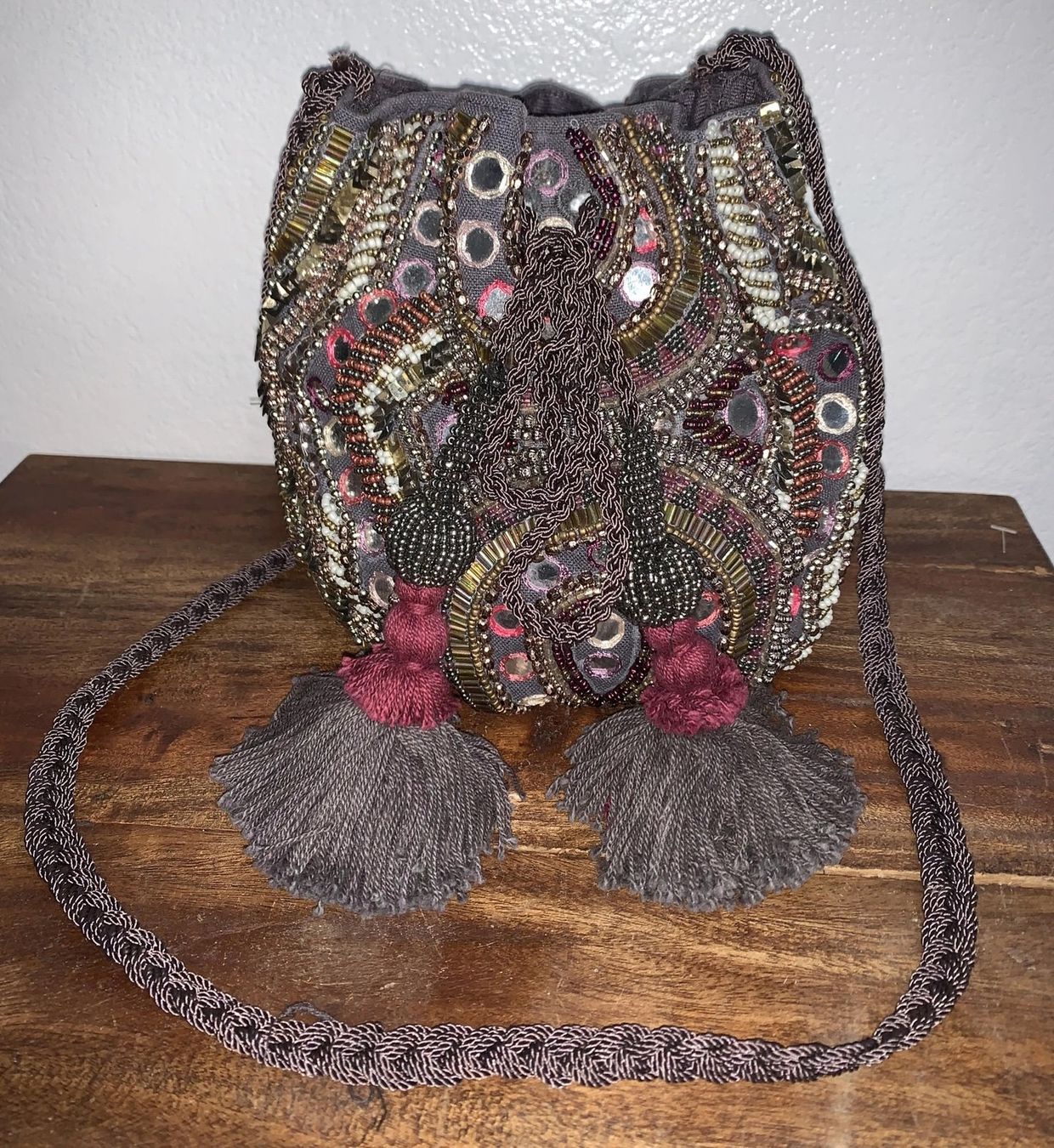 Zara Borse da donna: Edle Wildleder Tasche mit Beads & Spiegeln – Usato da Neerach venduto da topshotta 1