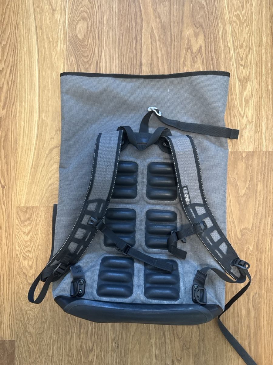 Ortlieb Zaini: Ortlieb Commuter-Daypack Urban 27l – Usato da Zürich venduto da qggq 1