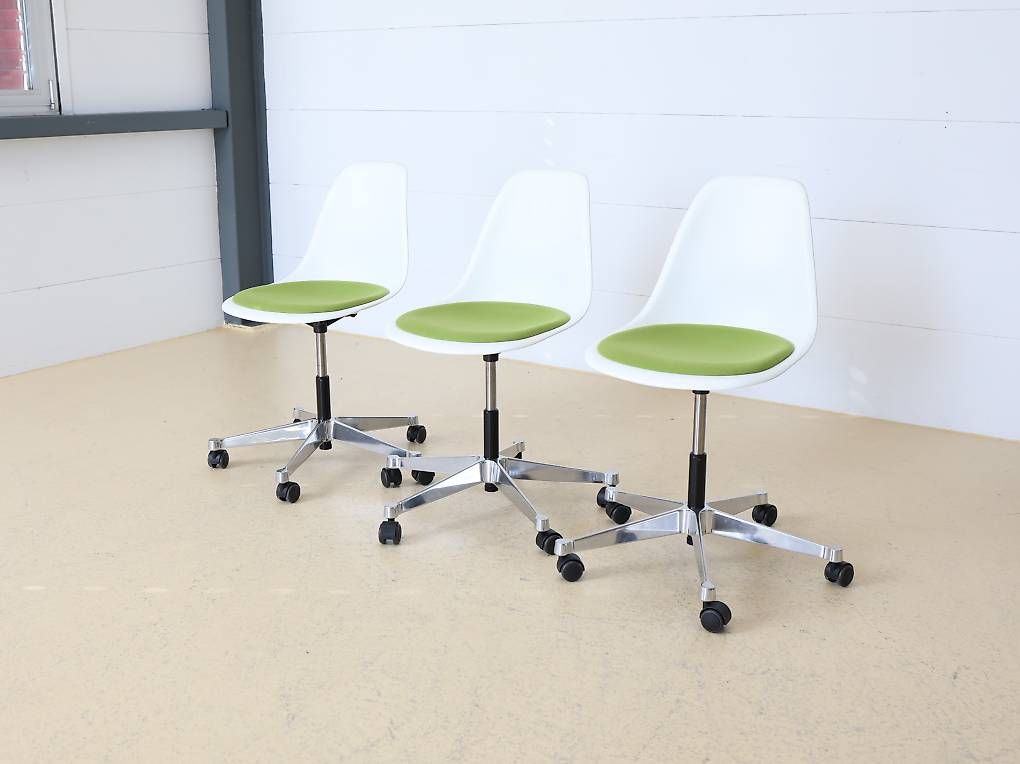 Vitra Stühle: Eames Plastic Bürostuhl von VITRA mit Sitzpolster – Gebraucht aus Meinisberg von atelier_TILIJA 7
