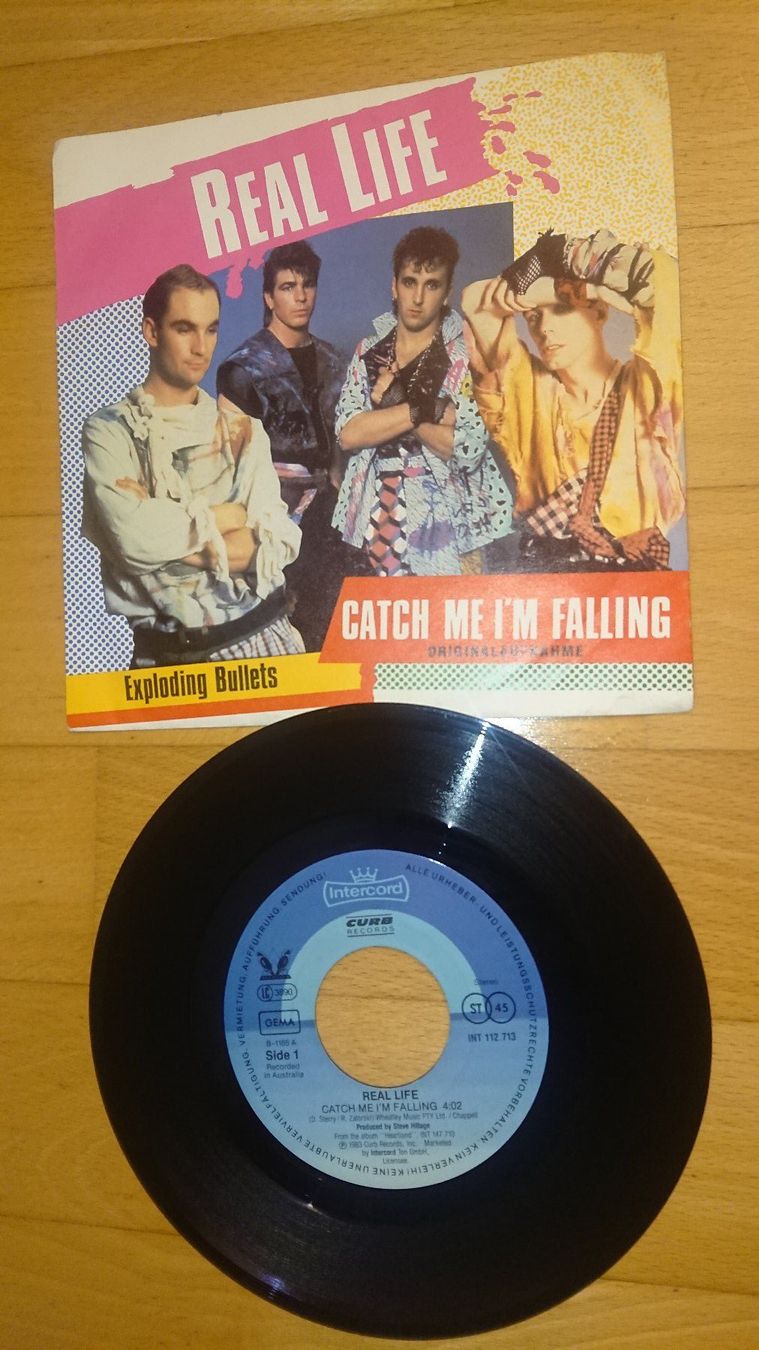 Dischi in vinile: Real Life - Catch me I`m falling - Single 1983 – Usato da Egg b. Zürich venduto da orwell1984