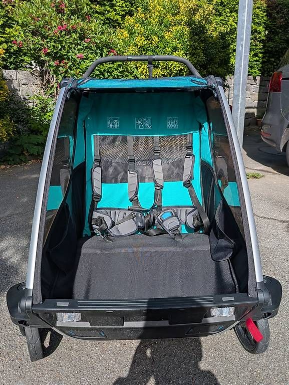 Thule Anhänger: Veloanhänger Thule Mit Jogging Set – Gebraucht aus Trimmis von GianlucaB