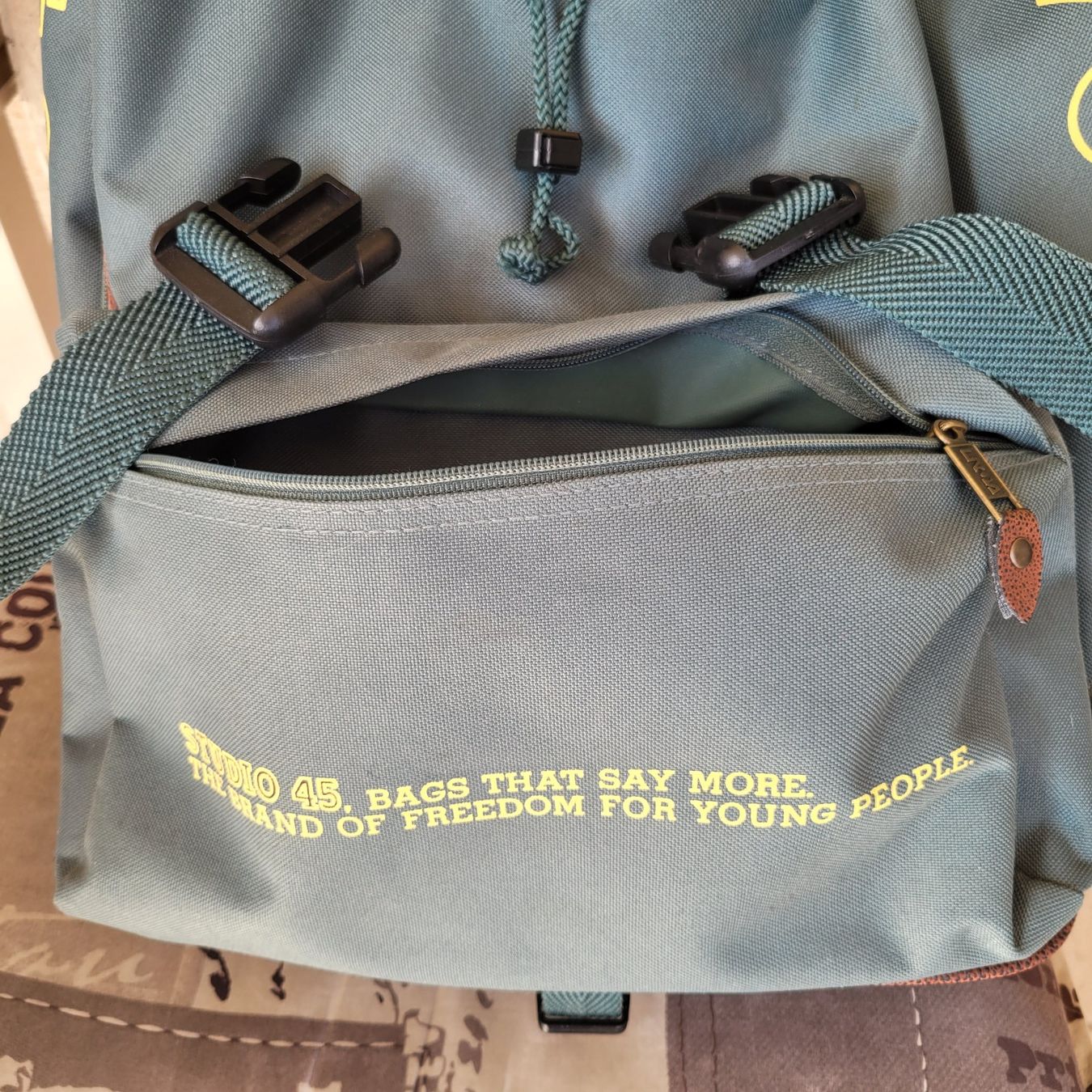 Zaini: Neuwertiger Rucksack ON THE ROAD "Studio 45" – Usato da Dörflingen venduto da tucson16 6