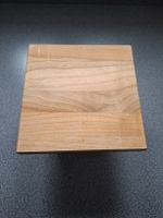 Holztischlein 17.5 cm x17.5 cm, Höhe 12cm