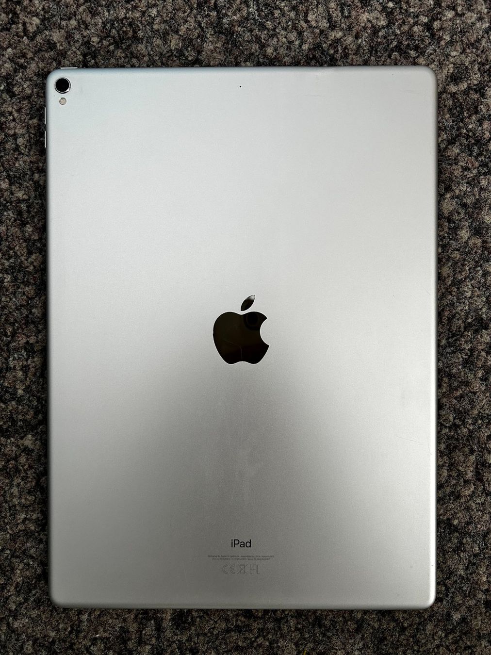 Apple Tablet PC: iPad Pro 12.9 inch Wi-Fi 256GB Silver – Usato da Reckingen VS venduto da Melando 1