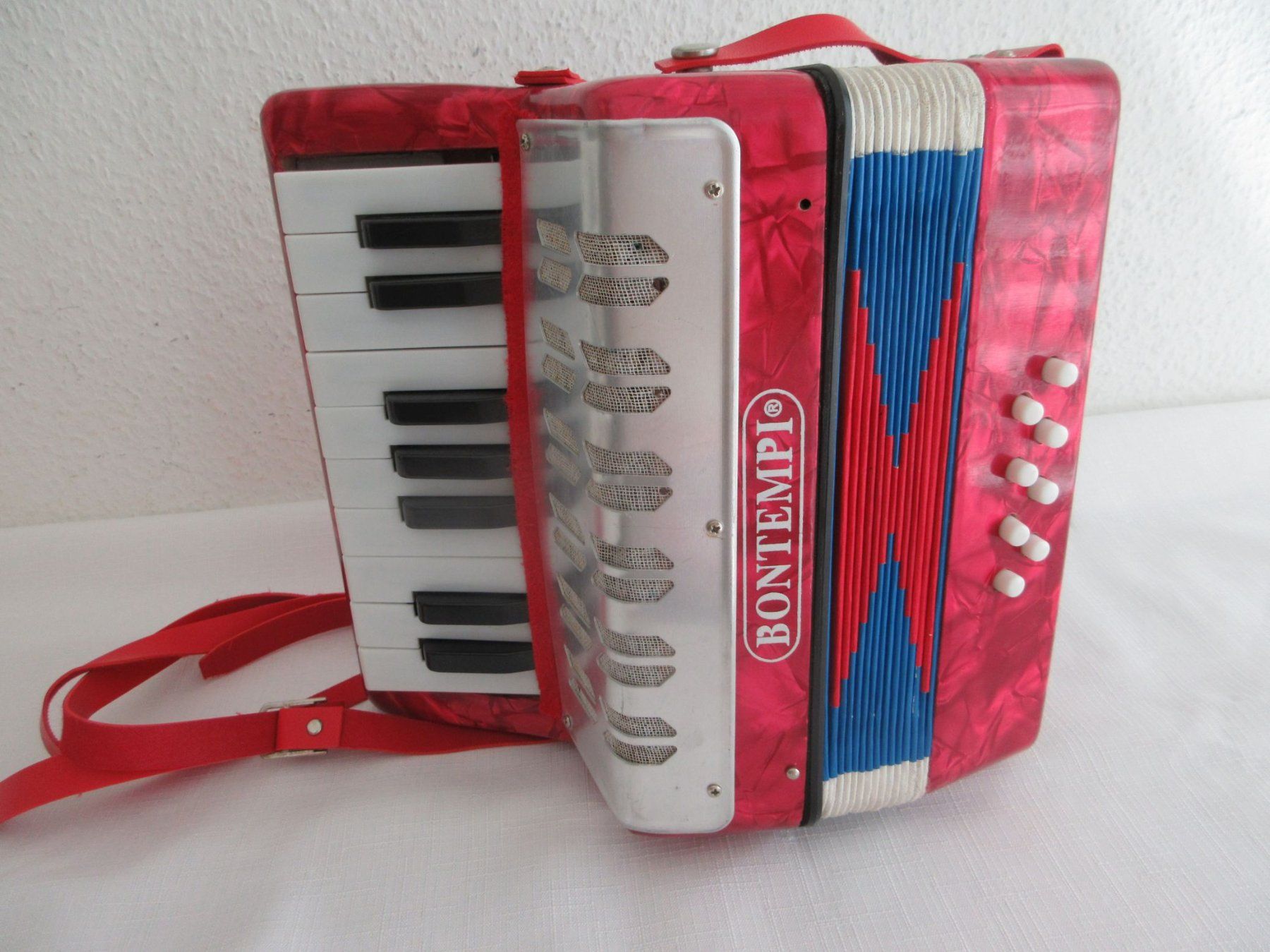 Bontempi Musikinstrumente: Kinder Akkordeon Bontempi – Gebraucht aus Binningen von Oldfashion