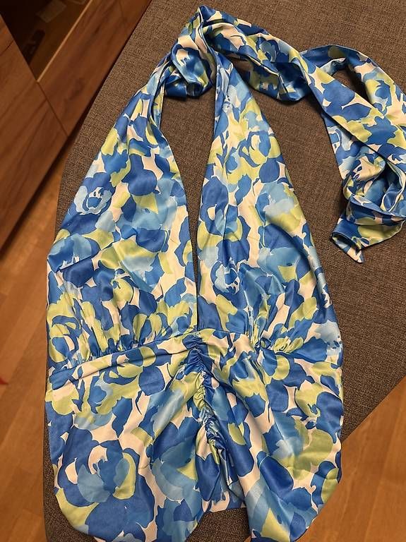 Tops: Sommertop Rückenfrei Grösse 36 – Gebraucht aus Zürich von Lice1 3
