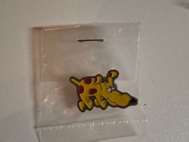 Pin Hund gelb mit roten Punkten neu