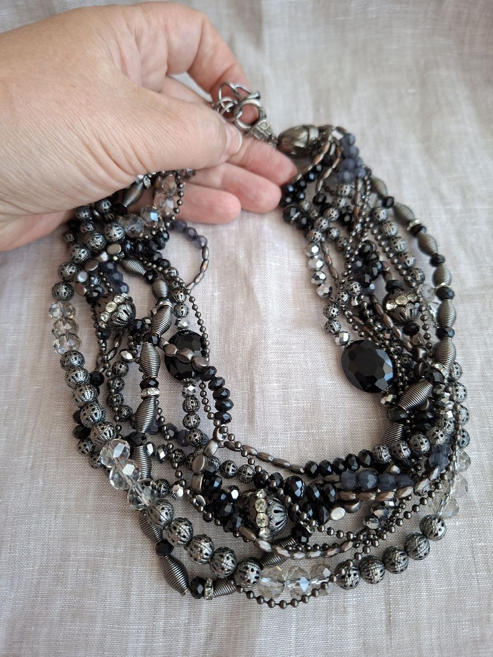 Catenine: Collier bohème noir multi-chaînes – Nuovo (secondo la descrizione) da Lutry venduto da Sim_Sta 1