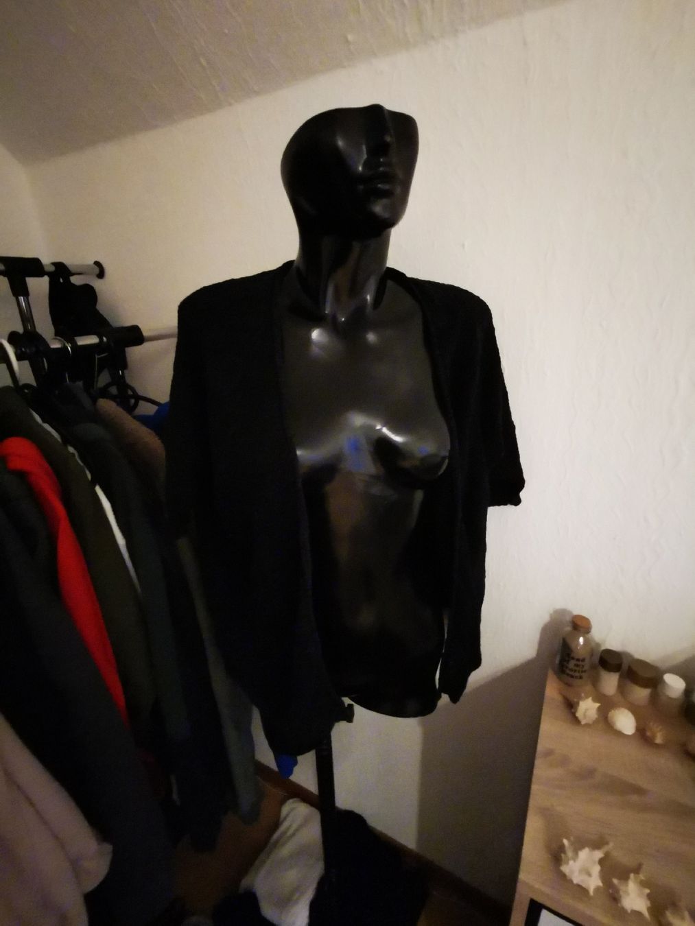Jacken: Schwarze Strickjacke Gr. XS/S – Gebraucht aus Balsthal von Leila_Luna