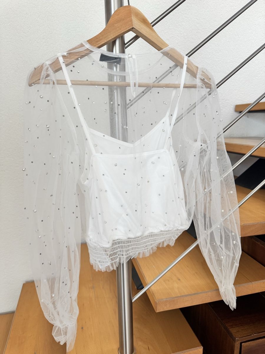 Top: Top blanc avec perle et strass – Nuovo (secondo la descrizione) da Lonay venduto da nei_79jc 4