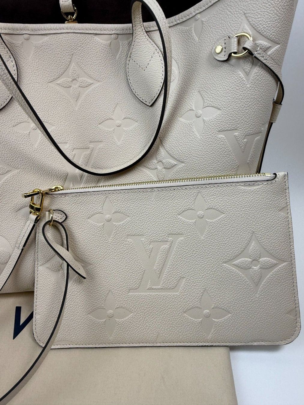 Louis Vuitton Borse da donna: Louis Vuitton Neverfull MM Monogram Empreinte Shopper Leder – Usato da Sursee venduto da Justmibu 2