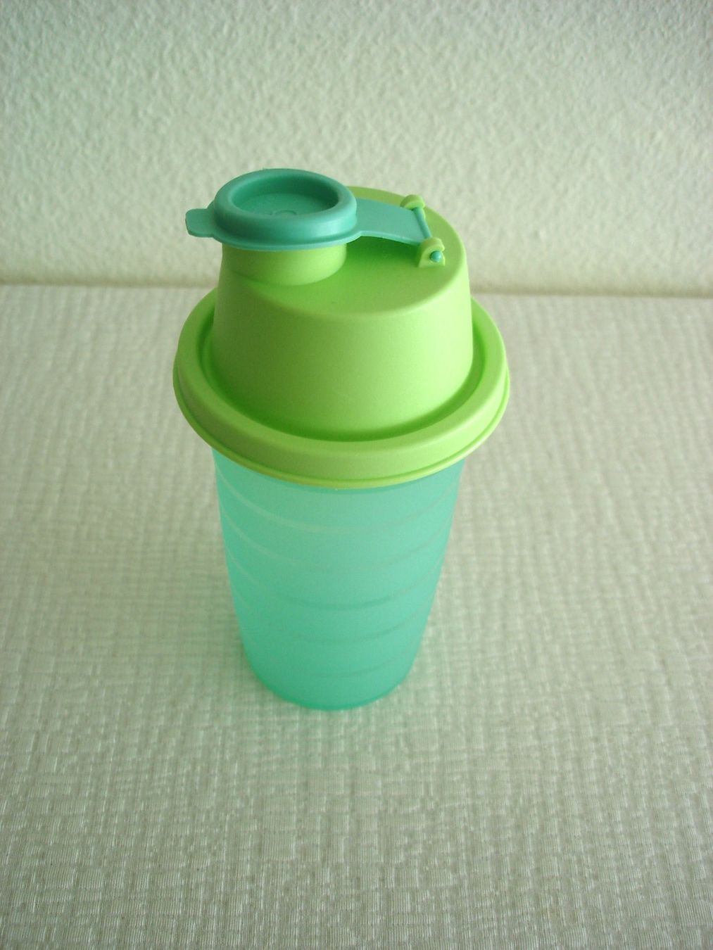Tupperware Contenitori & Simili: Tupperware Gurken Lift Original & Schüttelbecher 300 ml – Usato da Regensdorf venduto da anna059 4