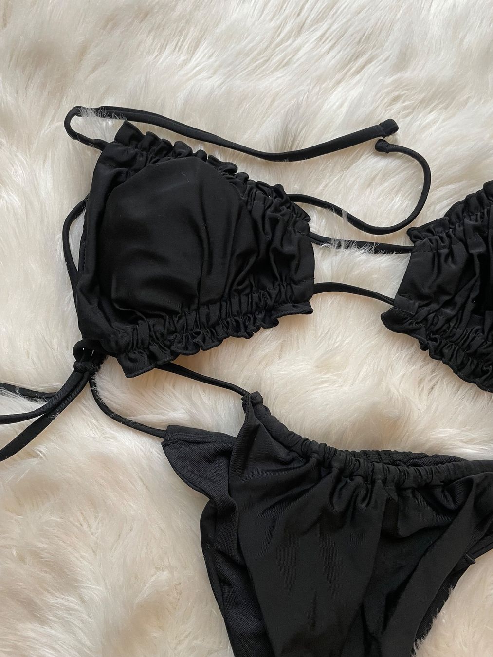 Costumi da bagno & Bikini: Schwarzer Bikini mit Rüschen, Grösse S – Nuovo (secondo la descrizione) da Dübendorf venduto da ja-m 2