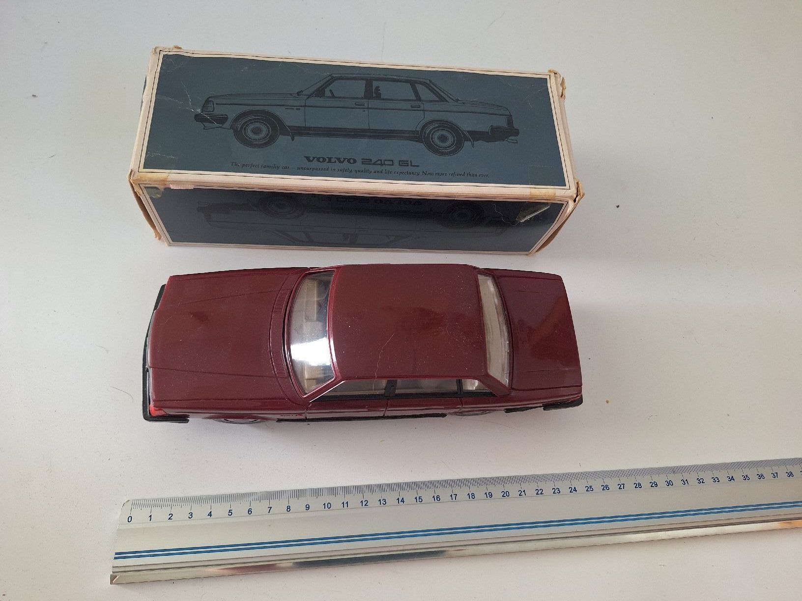 Volvo Modellautos: Volvo 240 GL Modellauto – Neu (gemäss Beschreibung) aus Künten von Dfog