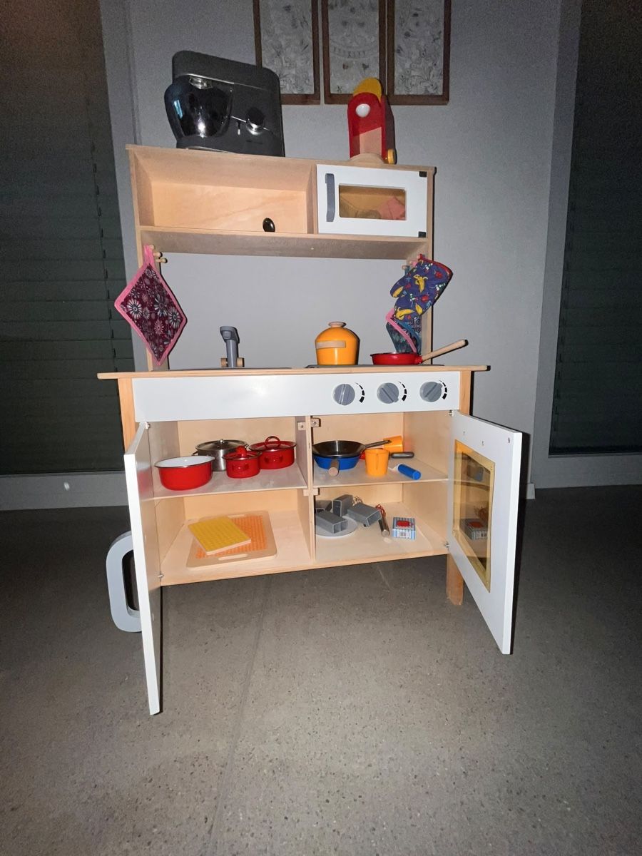 Giocattoli: Kinderküche mit viel Zubehör – Usato da Bözberg venduto da Meister1234567890 1