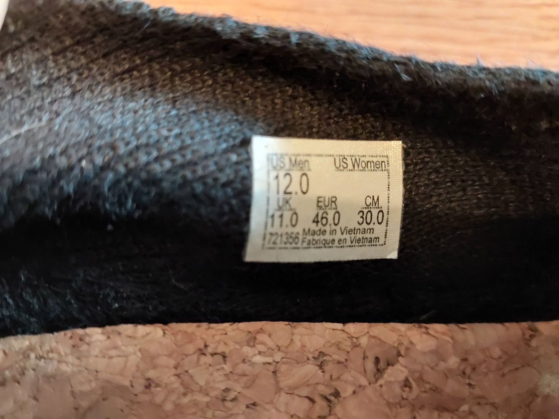 Vans Scarpe da uomo: Vans Circle Vee Knit Sneaker – Usato da Zäziwil venduto da Lesny3 4