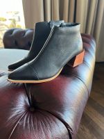 kurzer Lederstiefel