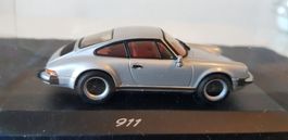 Porsche Carrera 911 Minichamps 1:43