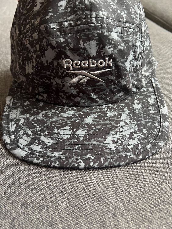 Reebok 5-Panel Cap (Gebraucht) in Saanenmöser für CHF 5 – mit Lieferung ...