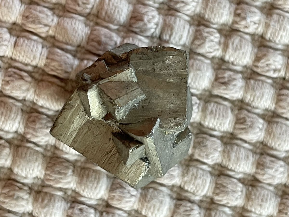Mineralien & Heilsteine: Pyrit – Gebraucht aus Rümlang von resale35 1
