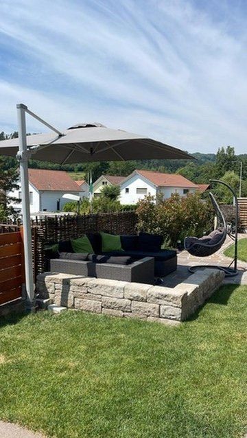 Sonnenschirme: Ampelschirm grau, 2024 gekauft – Gebraucht aus Villnachern von rem_8v28