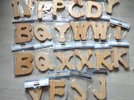 23 Holz Buchstaben 13x9cm Neu restposten Ausverkauf
