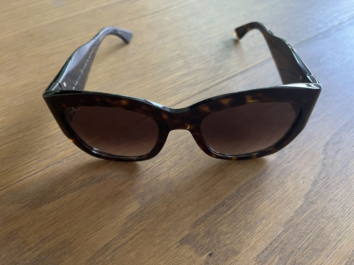 Cartier Lunettes & Verres: Lunettes de soleil Cartier – Neuf (Voir description) à St. Prex par Nikolletta
