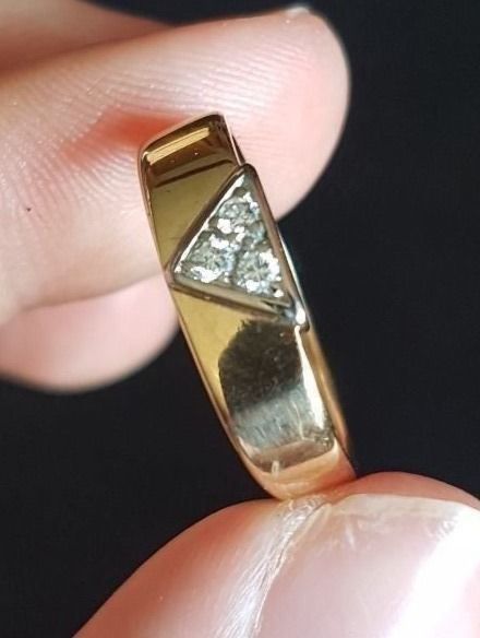 Anelli: Edler Brillantring 750 / 18 Karat Gold – Nuovo (secondo la descrizione) da Unterägeri venduto da Altgoldschmuck 1