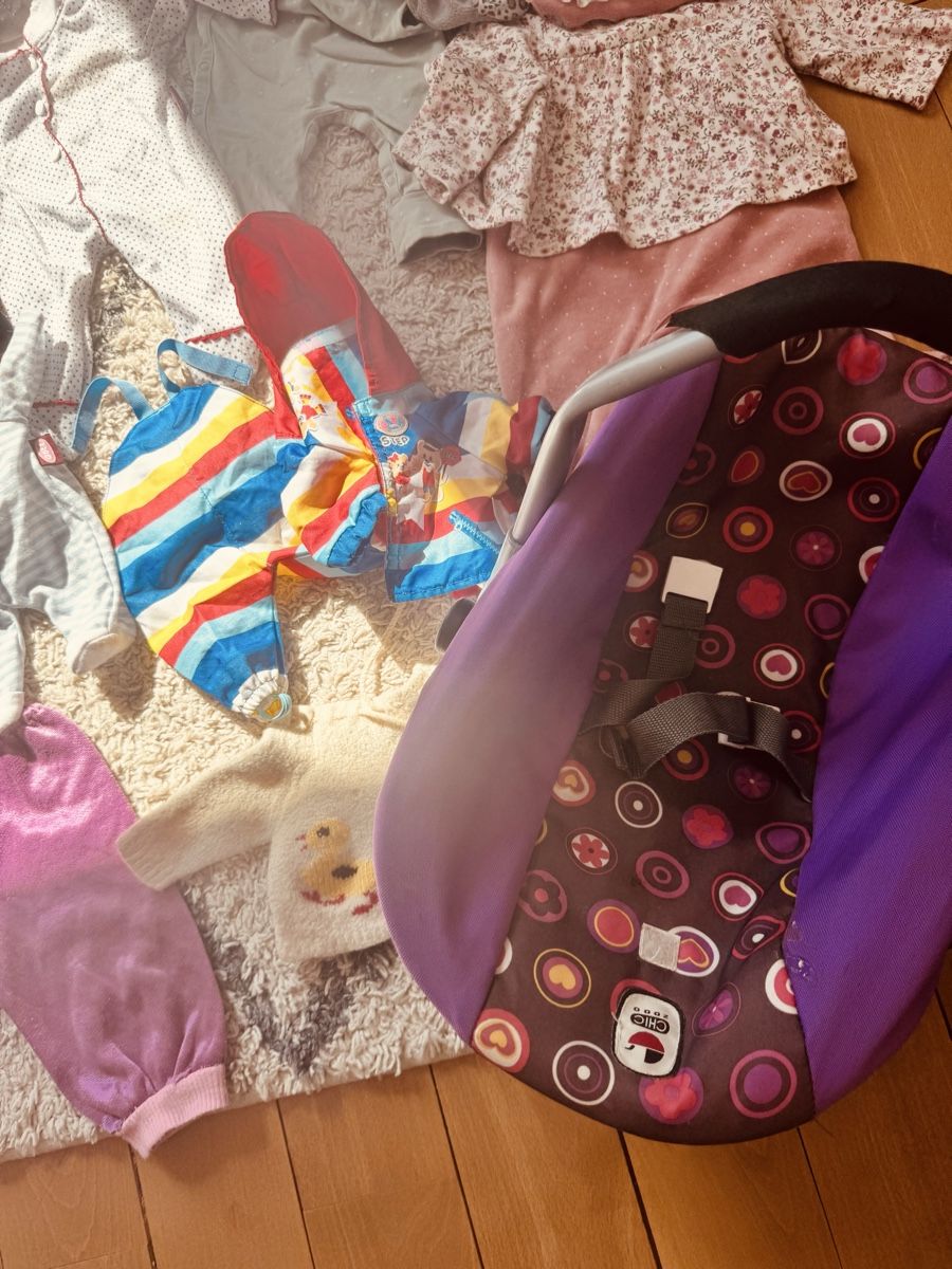 Bambole: Riesen Paket Puppenkleider mit Puppe – Usato da basel venduto da Bare4054 5