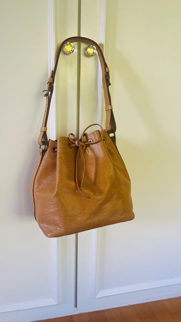Louis Vuitton Borse da donna: Louis Vuitton Petit SAC -Epi Leder/ beige – Usato da Basel venduto da marinaliane