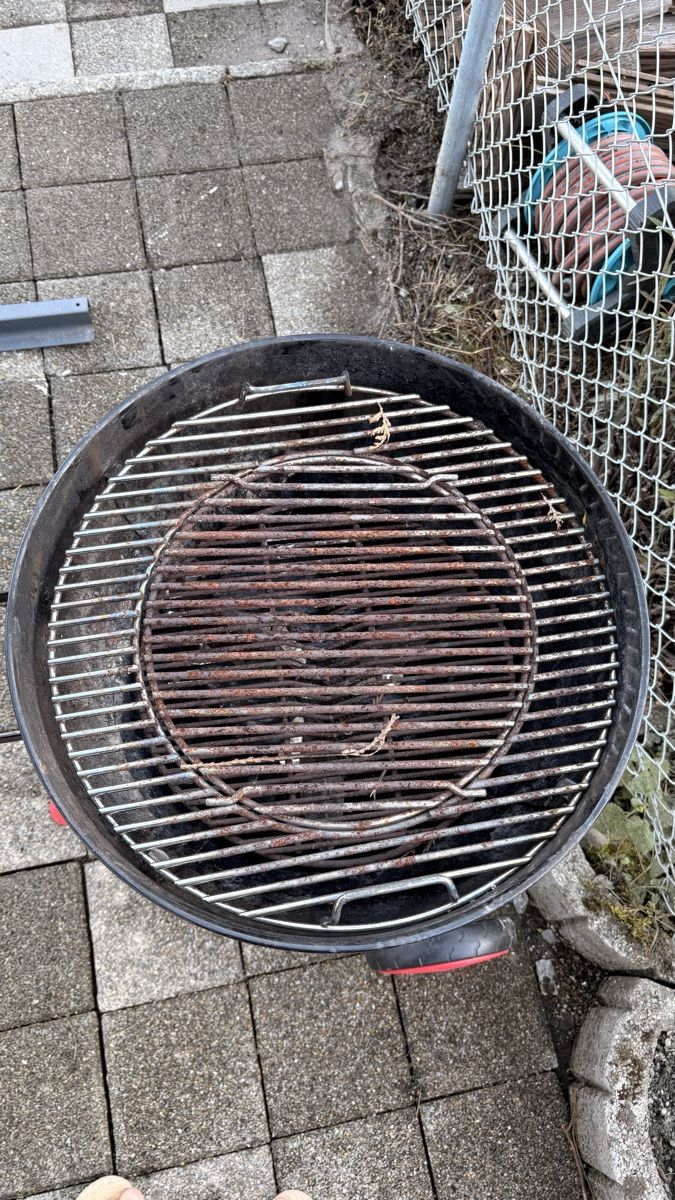 Weber Griglie: Weber kettle plus Kugelgrill zu verkaufen – Usato da Grabs venduto da Balko1 2