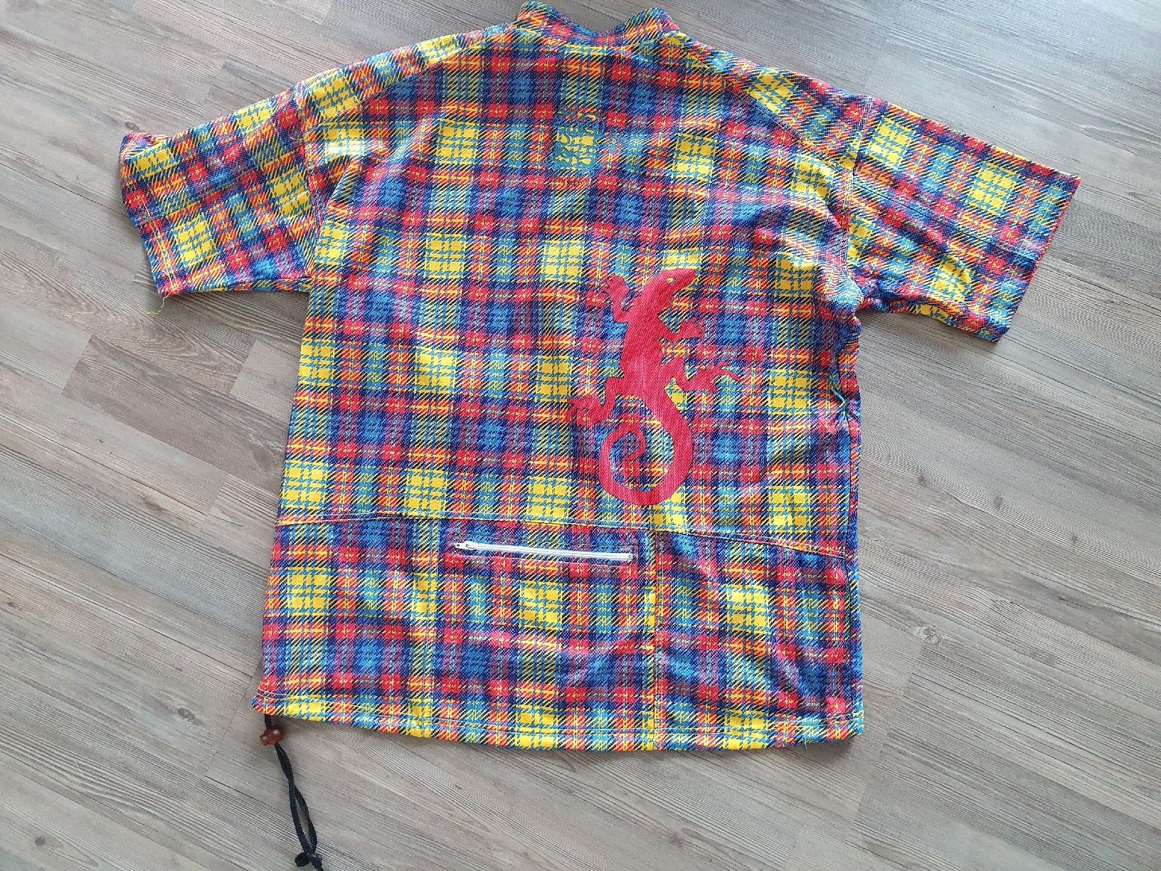 T-shirt: Veloshirt – Usato da Weesen venduto da flying_kiwi 1