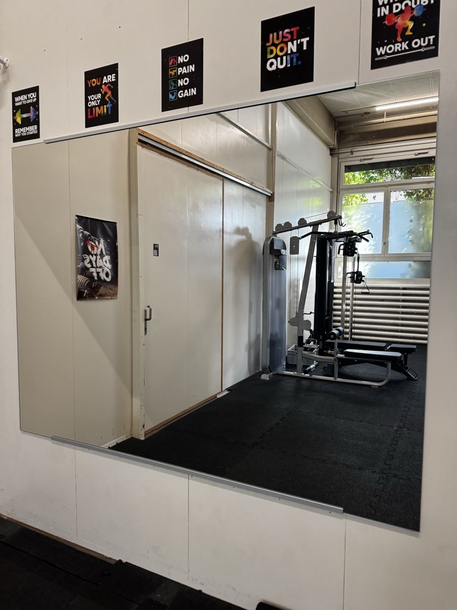 Miroirs: Spiegel 1,5m x 2m – Neuf (Voir description) à Biel/Bienne par valerK
