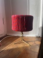 Lampe de table vintage avec abat-jour en corde rouge