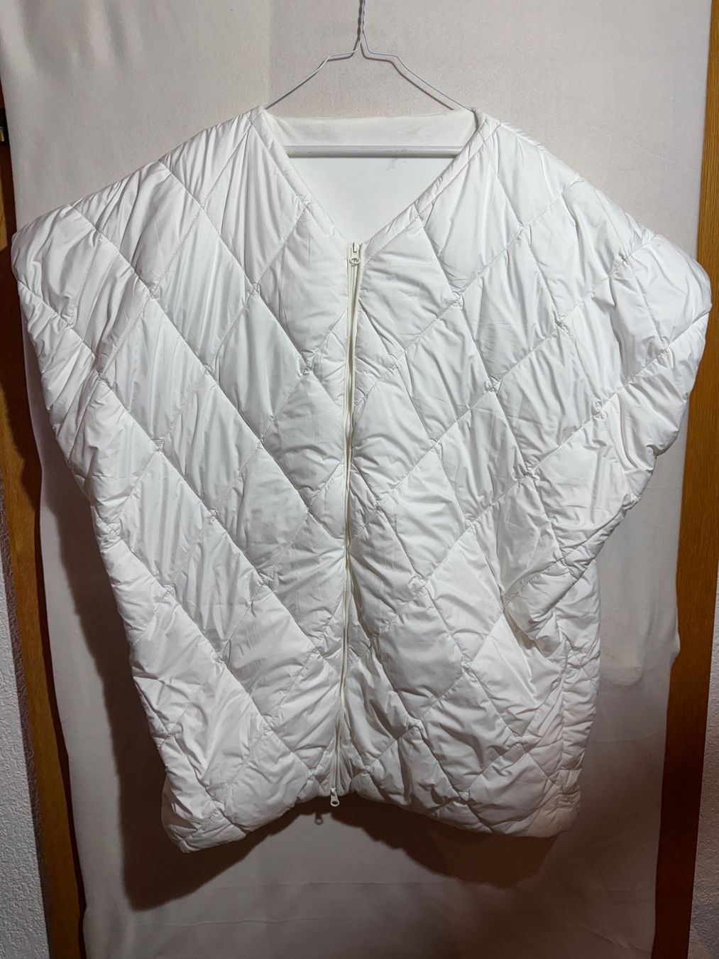Gilet & Giacche senza maniche: Hanna Dalrot Weste – Usato da Grosswangen venduto da SALE_SALE_SALE