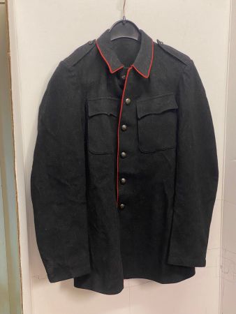 Feuerwehr-Jacke Gr. 50 und Schiffli aus den 1970er Jahre