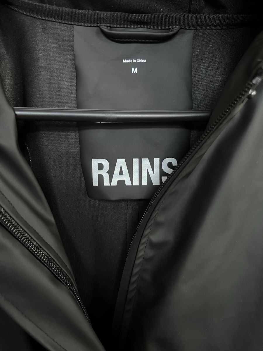 Rains Giacche: Rains Regenmantel - Grösse M / schwarz – Nuovo (secondo la descrizione) da Widnau venduto da iamniko 3