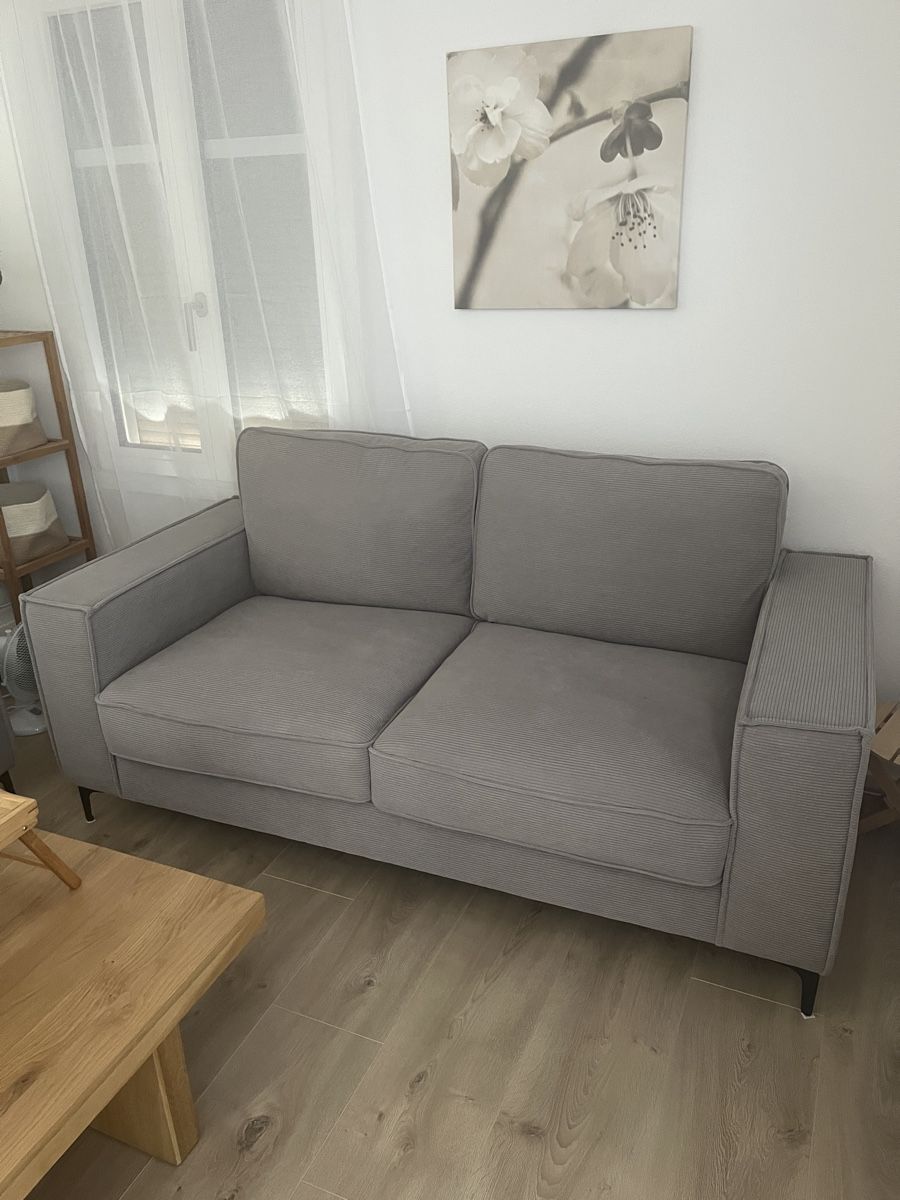 Sofas: Sofa Set 2er und 3er Sitz, grau, Cordstoff – Neu (gemäss Beschreibung) aus Rorschach von N_88 1
