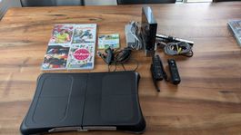 Nintendo Wii Konsole mit Spielen und Zubehör Konvolut