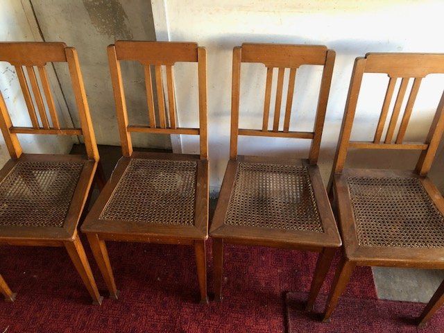Sedie: 4 antike Holzstühle mit Wiener Geflecht – Usato da Kleindöttingen venduto da Sienus1