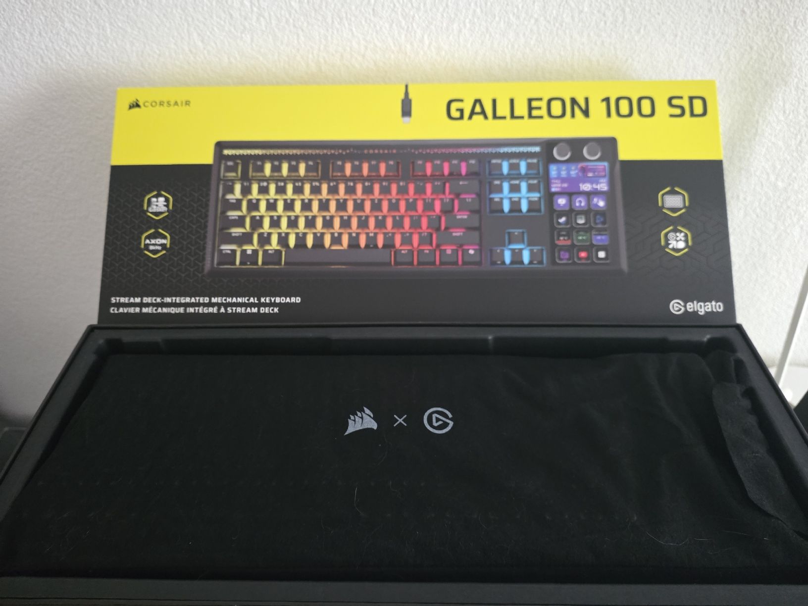 Corsair Tastiere: Corsair Gallon 100 SD – Nuovo (secondo la descrizione) da Vouvry venduto da ENEtikGaming