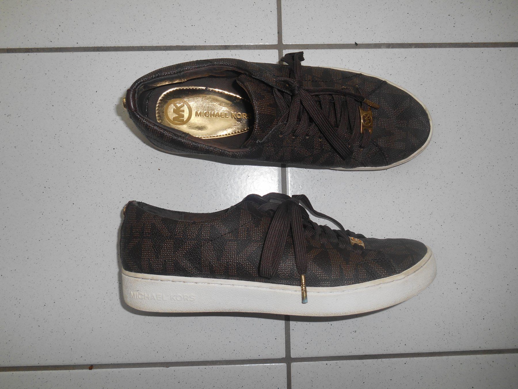 Michael Kors Damenschuhe: Michael Kors Leder Sneaker Grösse 38.5 – Gebraucht aus Basel von chien008 4