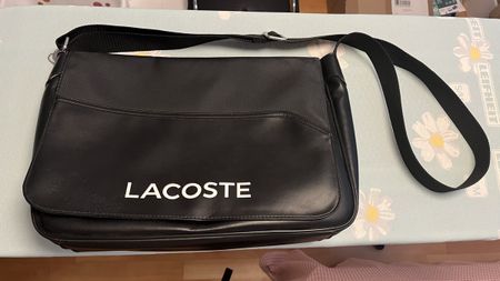 Lacoste Umhangetasche