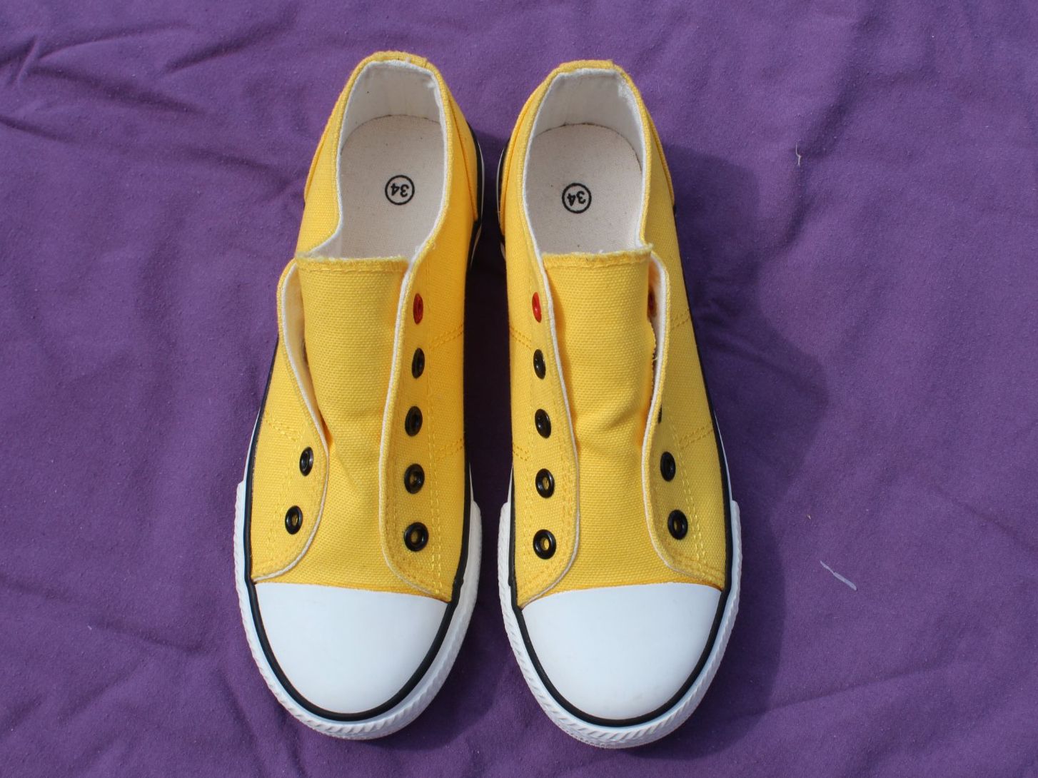 Scarpe da uomo: Sneaker Schuhe 34 – Nuovo e nell'imballaggio originale da Walliswil-Nbipp venduto da Speer516