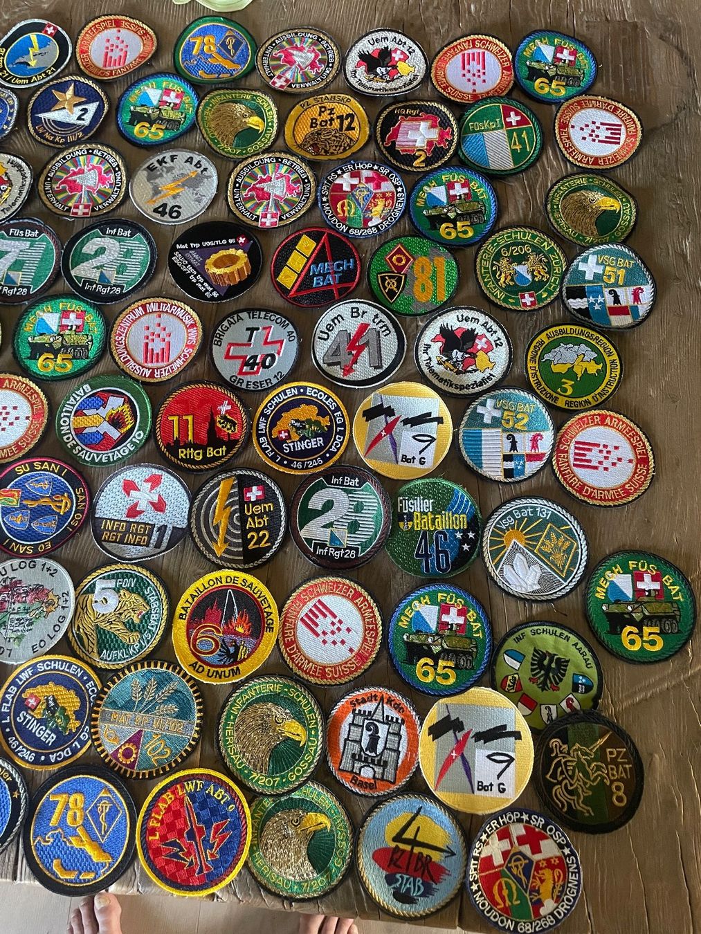 Schweizer Armee Placchette & Badge: XXL Militär Badge Sammlung !! – Usato da Volketswil venduto da rubin74 3