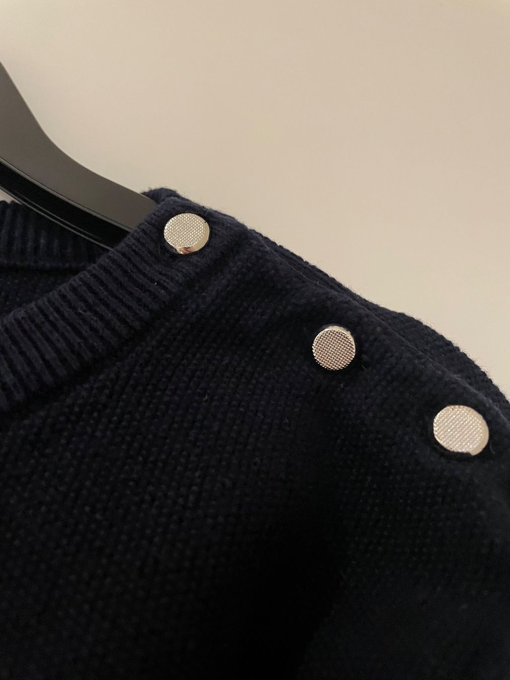 Top: Haut bleu marine – Nuovo (secondo la descrizione) da La Chaux-de-Fonds venduto da ju_paol2 2