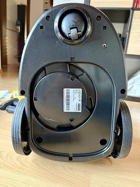 Kärcher Pulitori a vapore: Neuwertiger Kärcher SC 5 Easyfix Dampfreiniger – Usato da Vaduz venduto da Alexxo 1